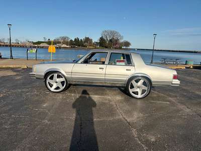1983 Pontiac Bonneville - SE Sedan 4D