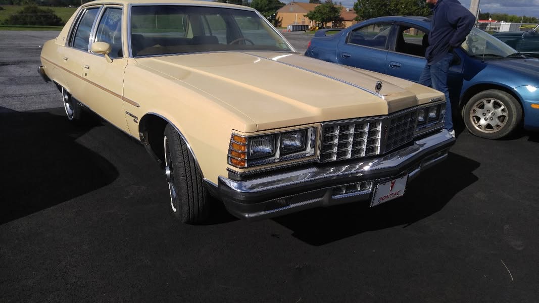 1977 Pontiac Bonneville