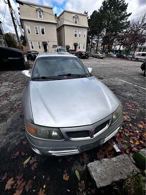 2000 Pontiac Bonneville - SE Sedan 4D