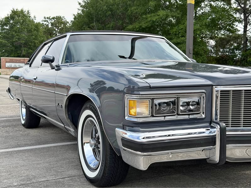 1976 Pontiac Bonneville