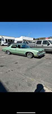 1973 Pontiac Bonneville - SE Sedan 4D