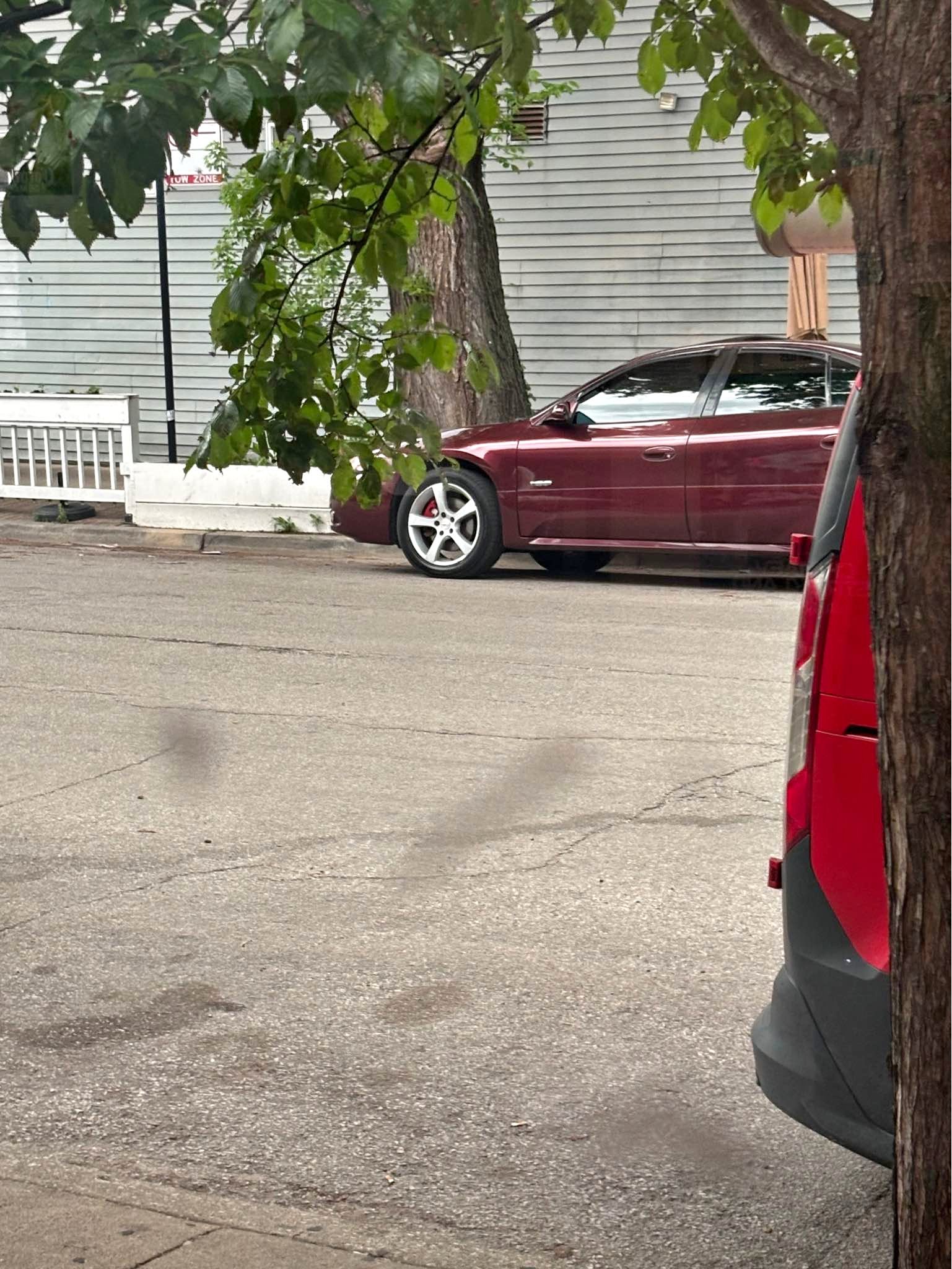 2005 Pontiac Bonneville - GXP Sedan 4D