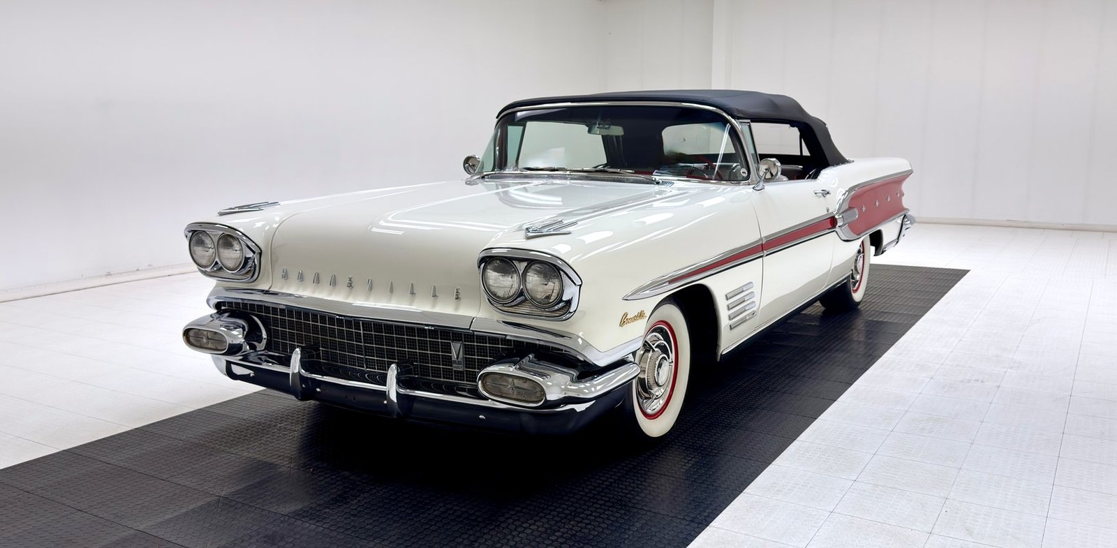 1958 Pontiac Bonneville Convertible