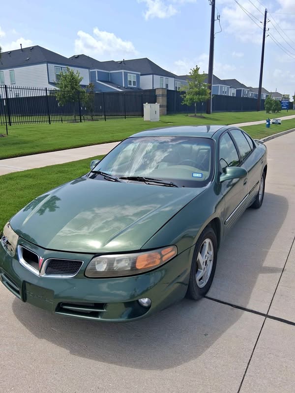 2003 Pontiac Bonneville - SLE Sedan 4D