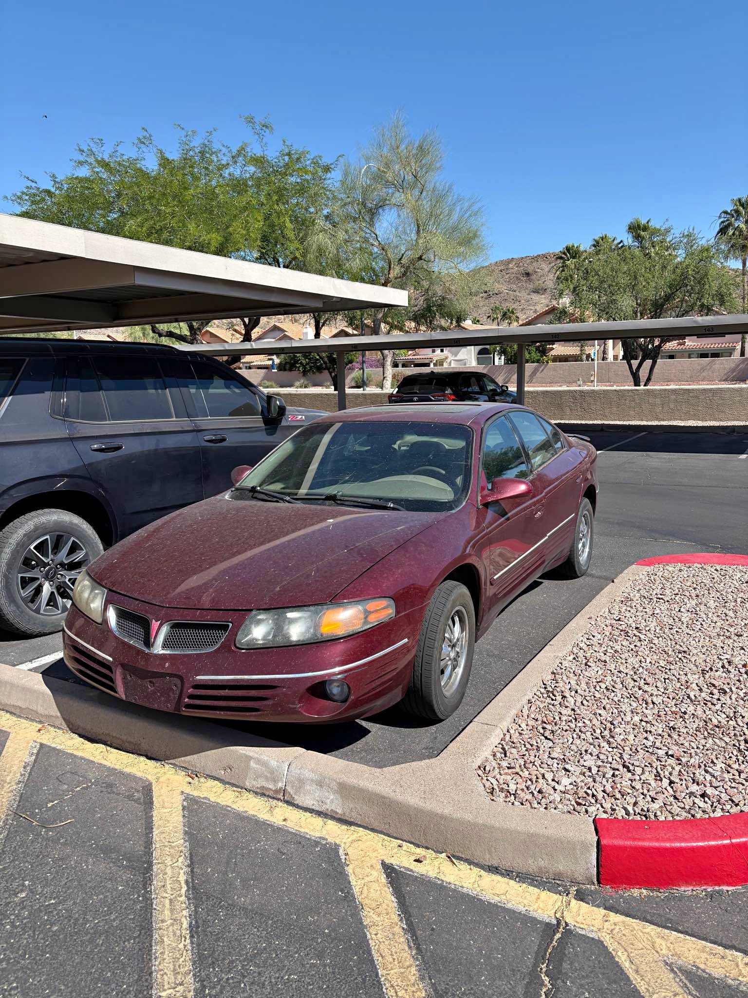 2000 Pontiac Bonneville - SE Sedan 4D
