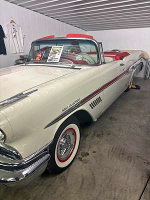 1957 Pontiac Bonneville