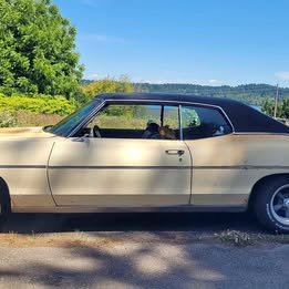1969 Pontiac Bonneville Executive - 2 Dr