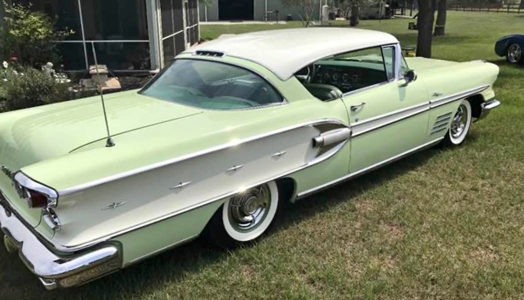 1958 Pontiac Bonneville - Coupe