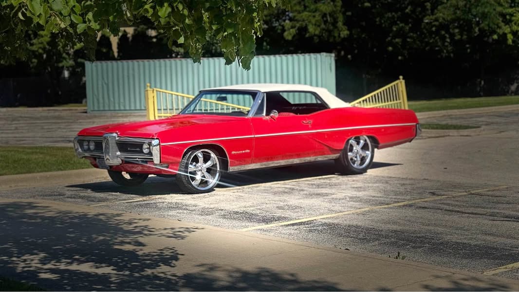 1968 Pontiac bonneville convertible