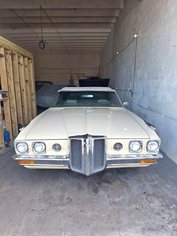 1970 Pontiac Bonneville - Convertible