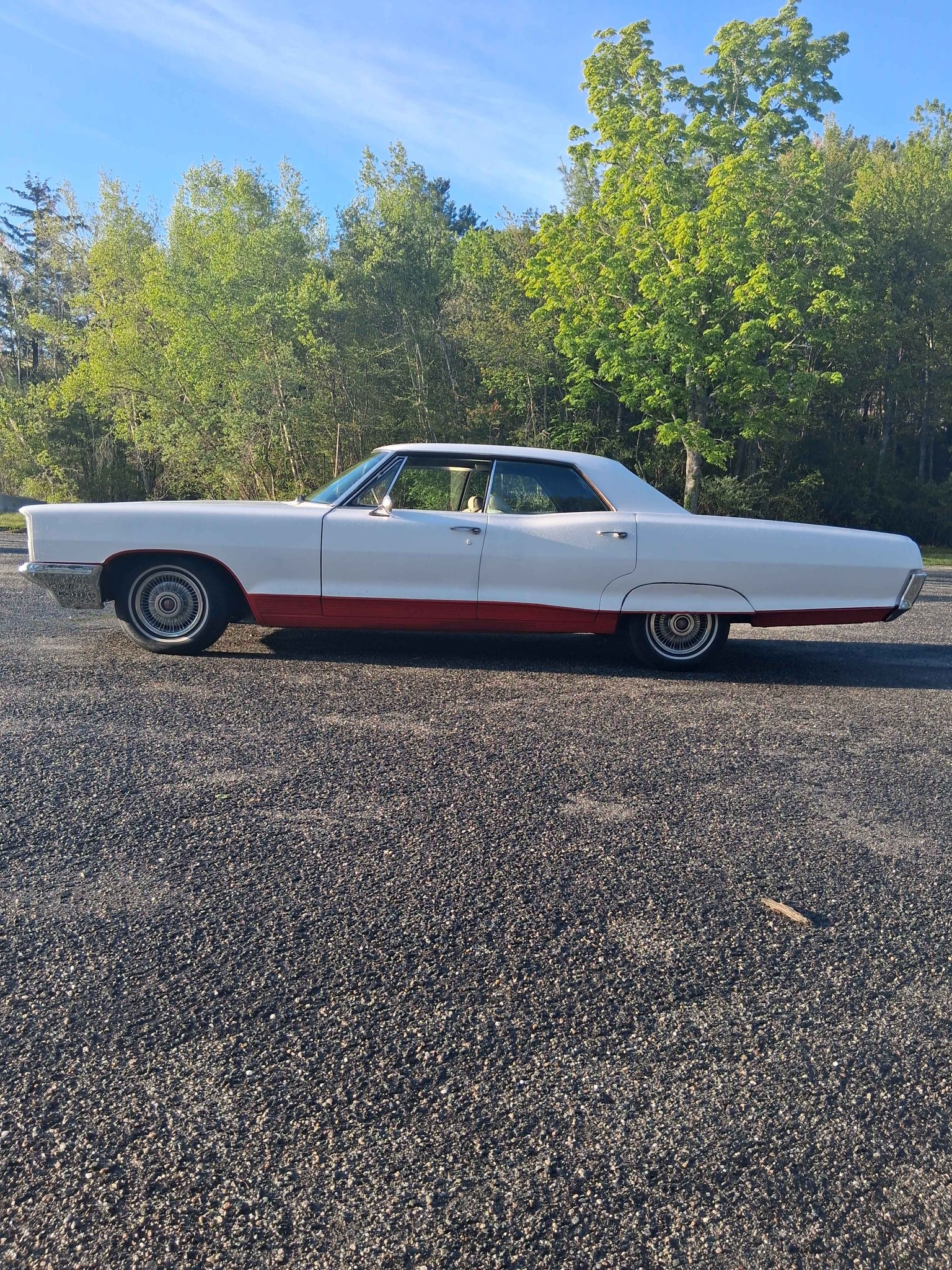 1966 Pontiac Bonneville - SE Sedan 4D