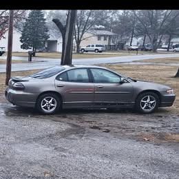 2005 Pontiac bonneville and grand prix - Se