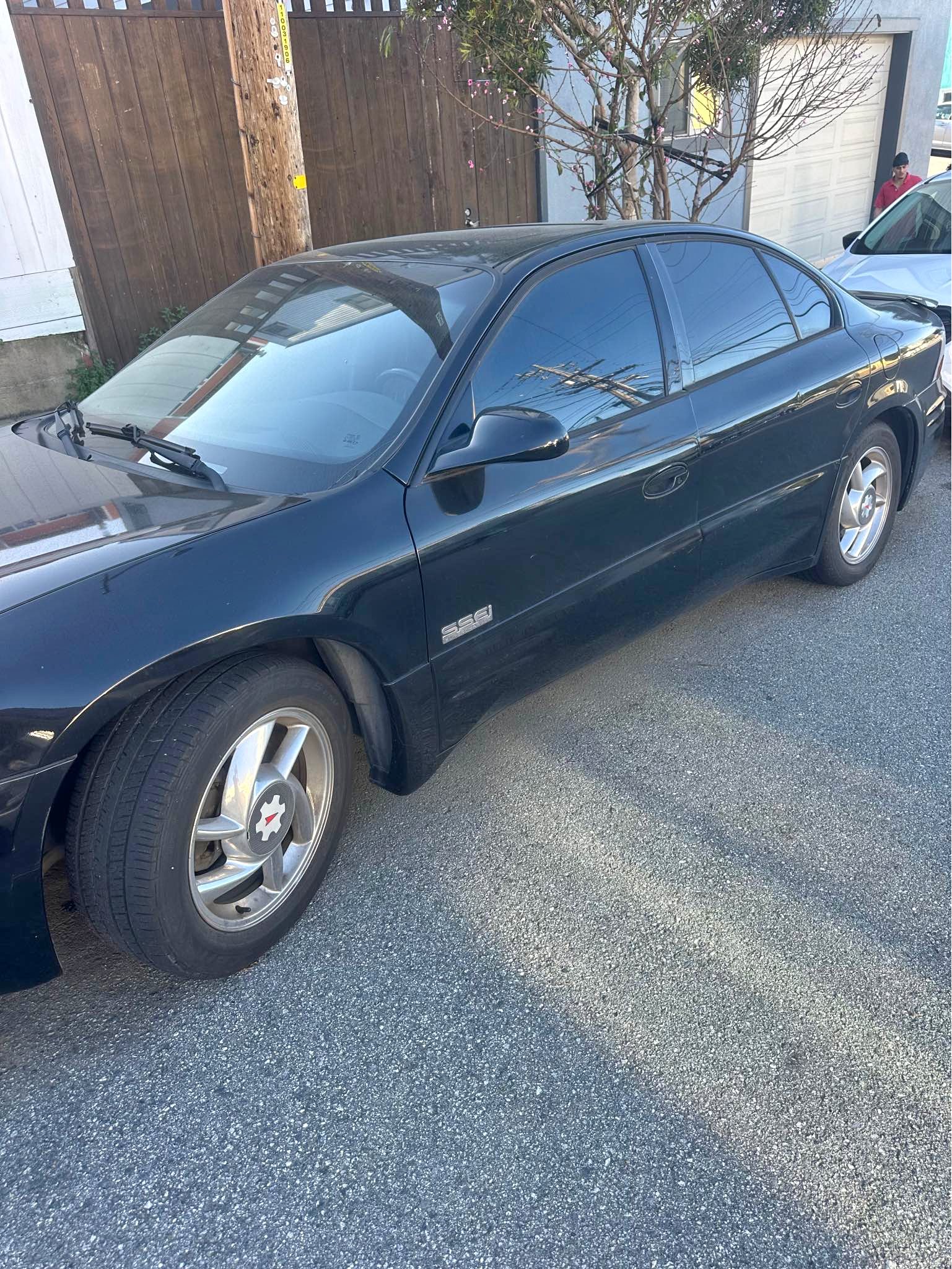2000 Pontiac Bonneville - SSEi Sedan 4D