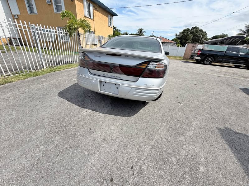 2000 Pontiac Bonneville - SSE Sedan 4D
