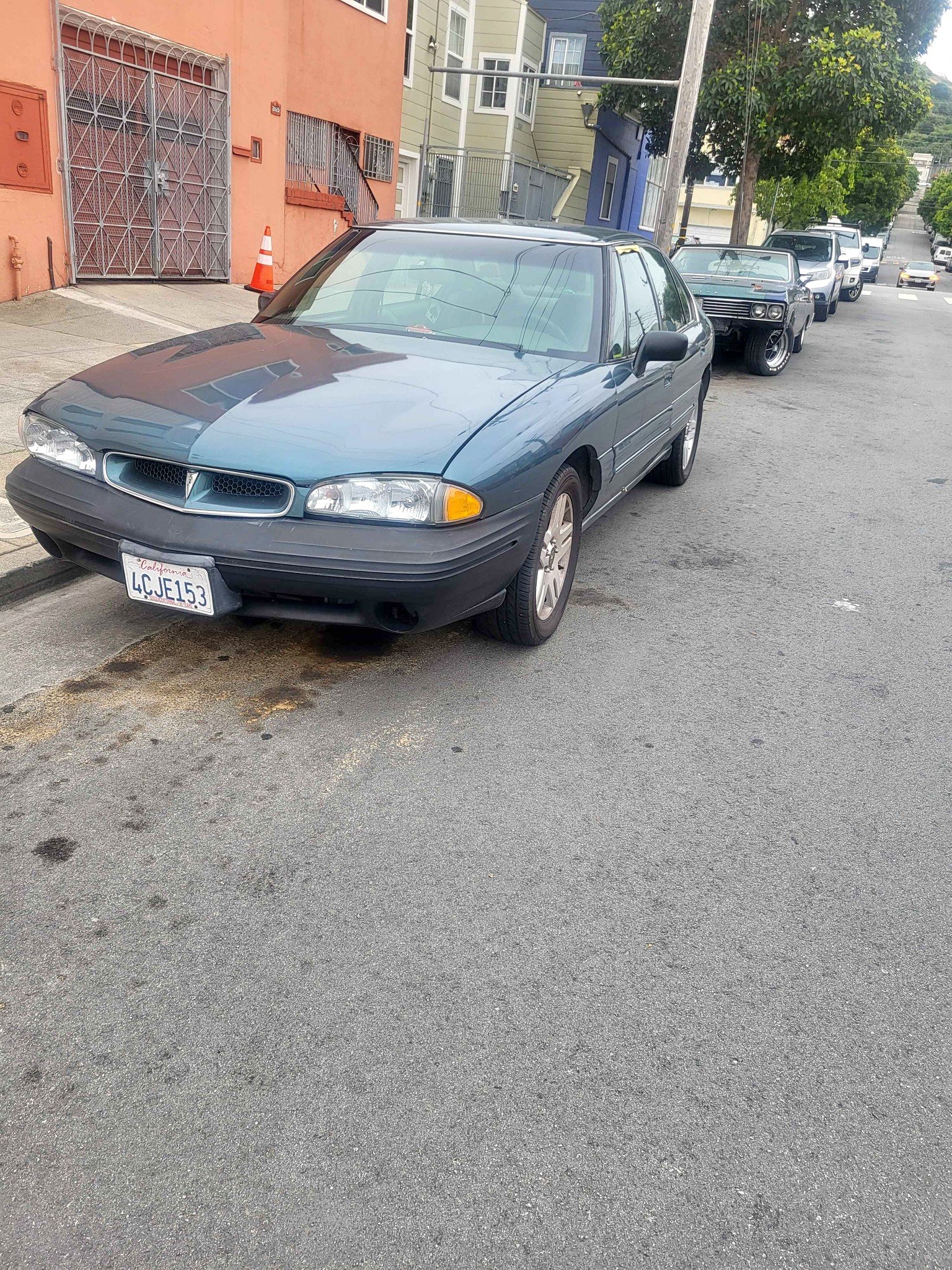 1996 Pontiac Bonneville - SE Sedan 4D