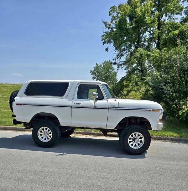 1979 Ford Bronco - Big Bend Sport Utility 4D