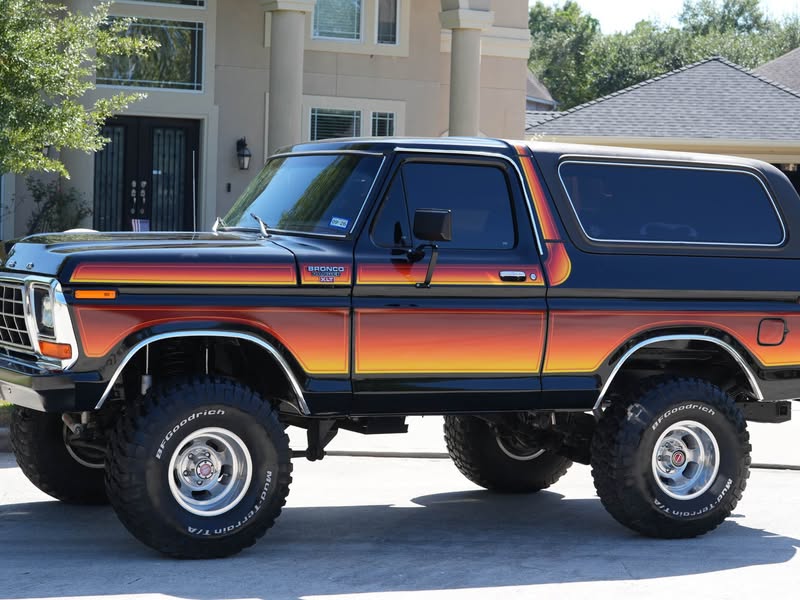 1979 Ford Bronco - Freewheeling Chromatic
