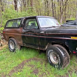 1978 ford bronco chassis\/drivetrain only