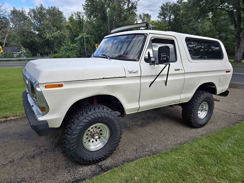 1979 Ford Bronco - Sport Utility 2D