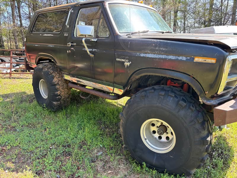 1980 Ford Bronco - Sport Utility 2D