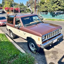 1986 Ford Bronco ii (Echo Park)