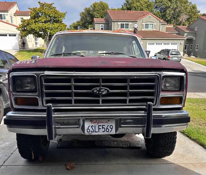 1982 Ford Bronco - Sport Utility 2D