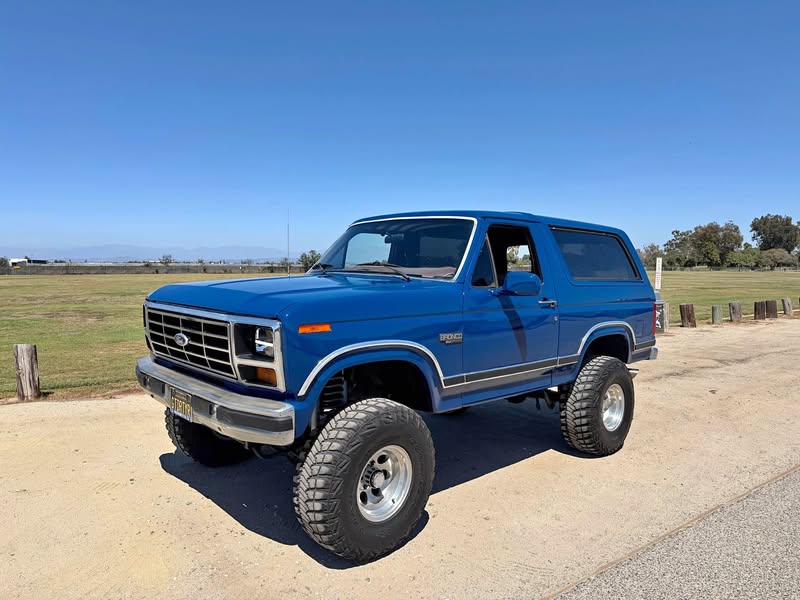 1986 Ford Bronco - XLT 4x4
