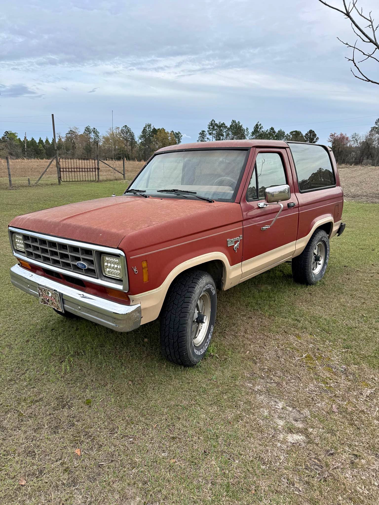 1985 Ford bronco ii - Eddie Bauer