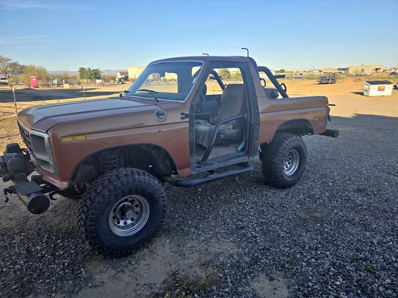 1984 Ford Bronco - Sport Utility 2D