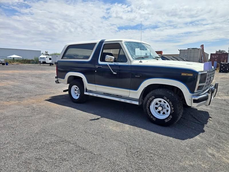 1985 Ford Bronco - Xlt