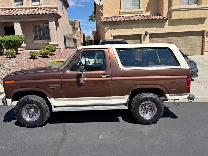 1985 Ford Bronco - Sport Utility 2D
