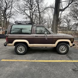 1986 Ford bronco 2
