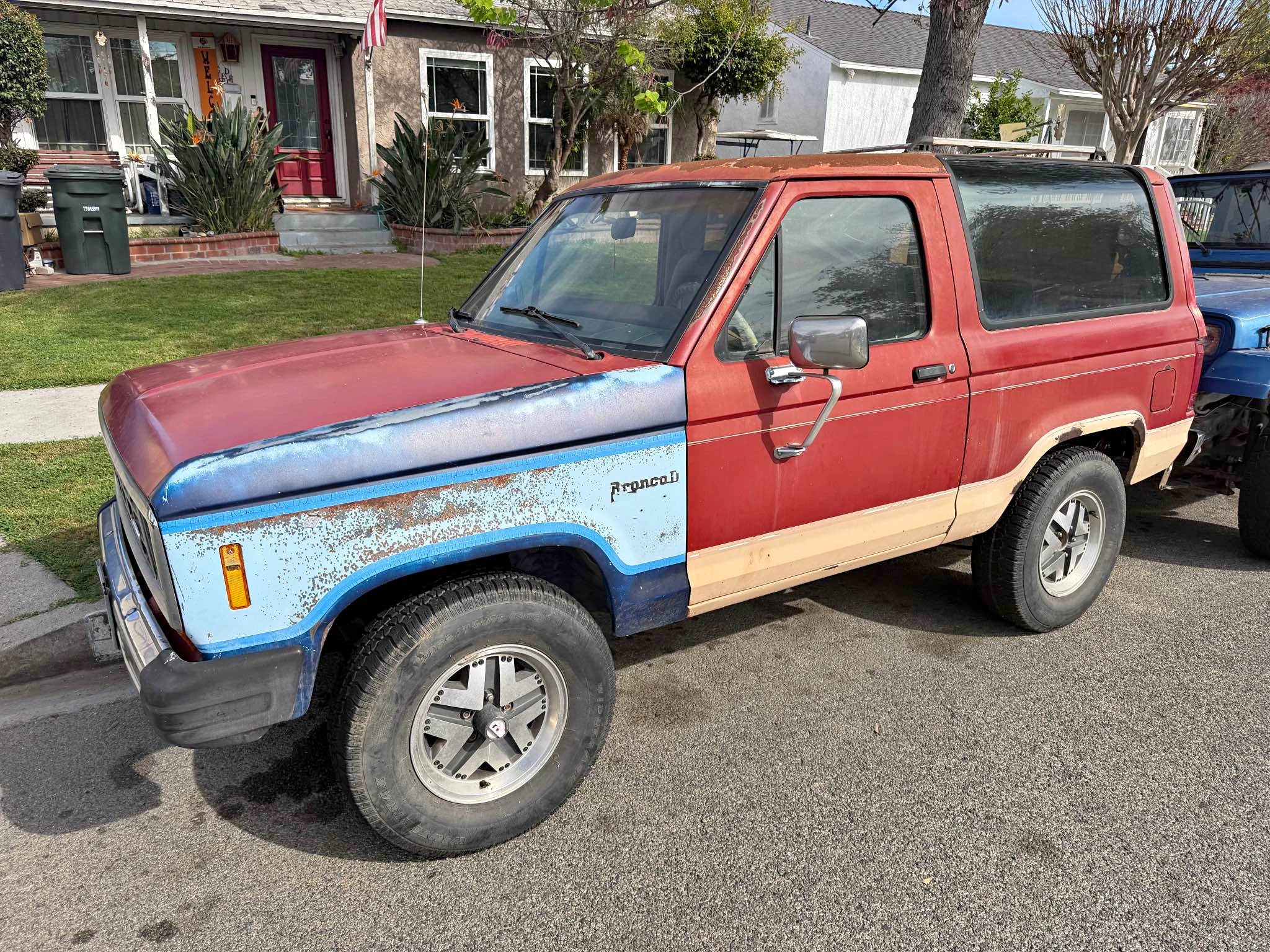 1985 Ford Bronco 2 - Eddie Bauer