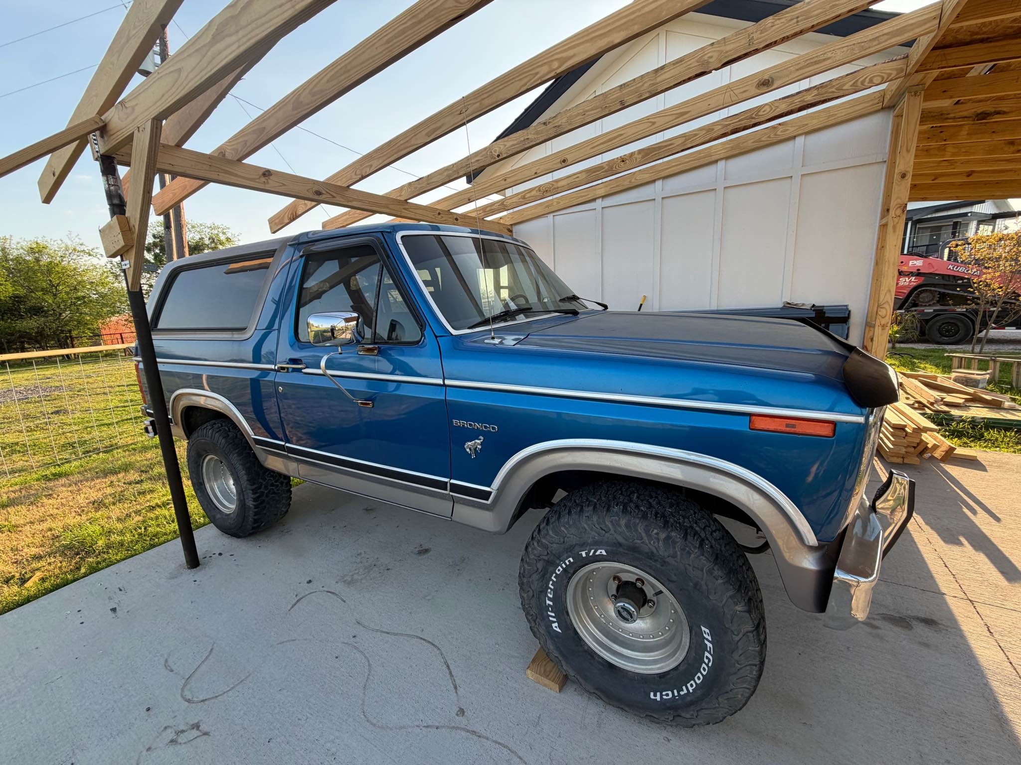 1983 Ford Bronco - 4x4
