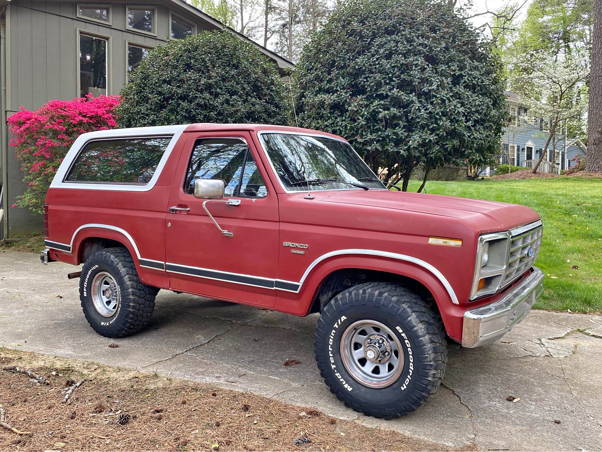 1984 Ford Bronco - XLT