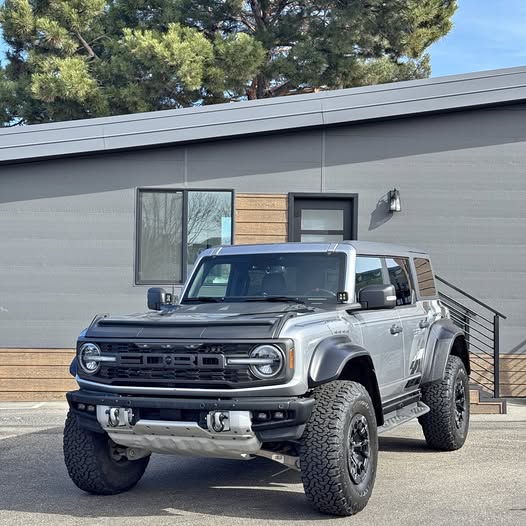 2024 Ford bronco raptor