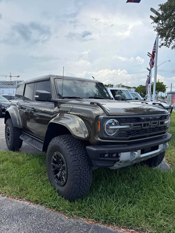 2025 Ford Bronco - Raptor