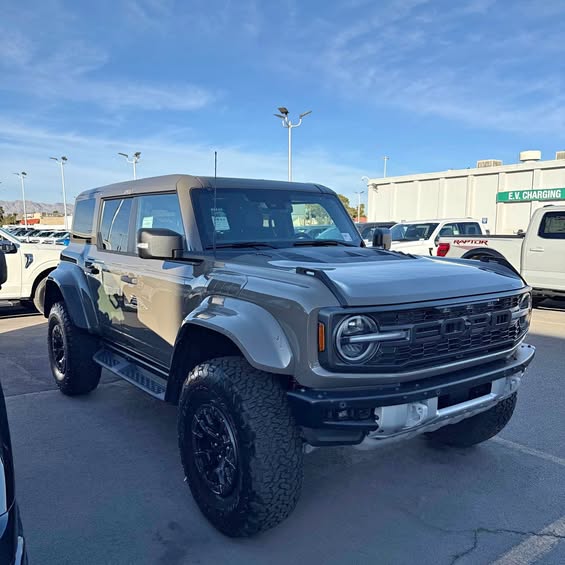 2025 Ford Bronco - Raptor