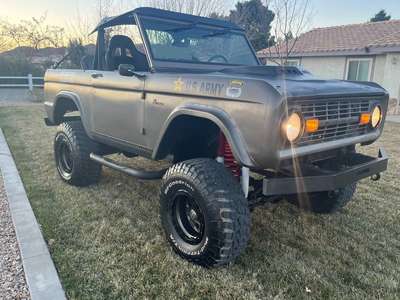 1969 Ford Bronco RESTORED/302-3 SPEED-POWER STEERING/DISC...