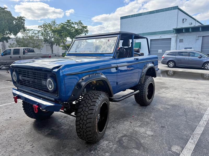 1967 Ford Bronco - restomod