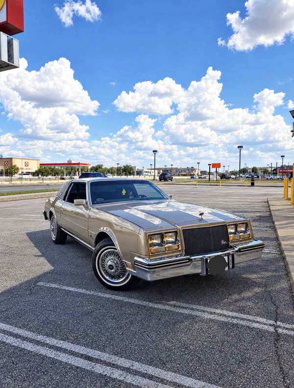 1984 Buick Riviera - Coupe 2D