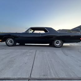 1984 Buick Riviera - Coupe 2D