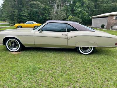 1970 Buick Riviera - Coupe 2D