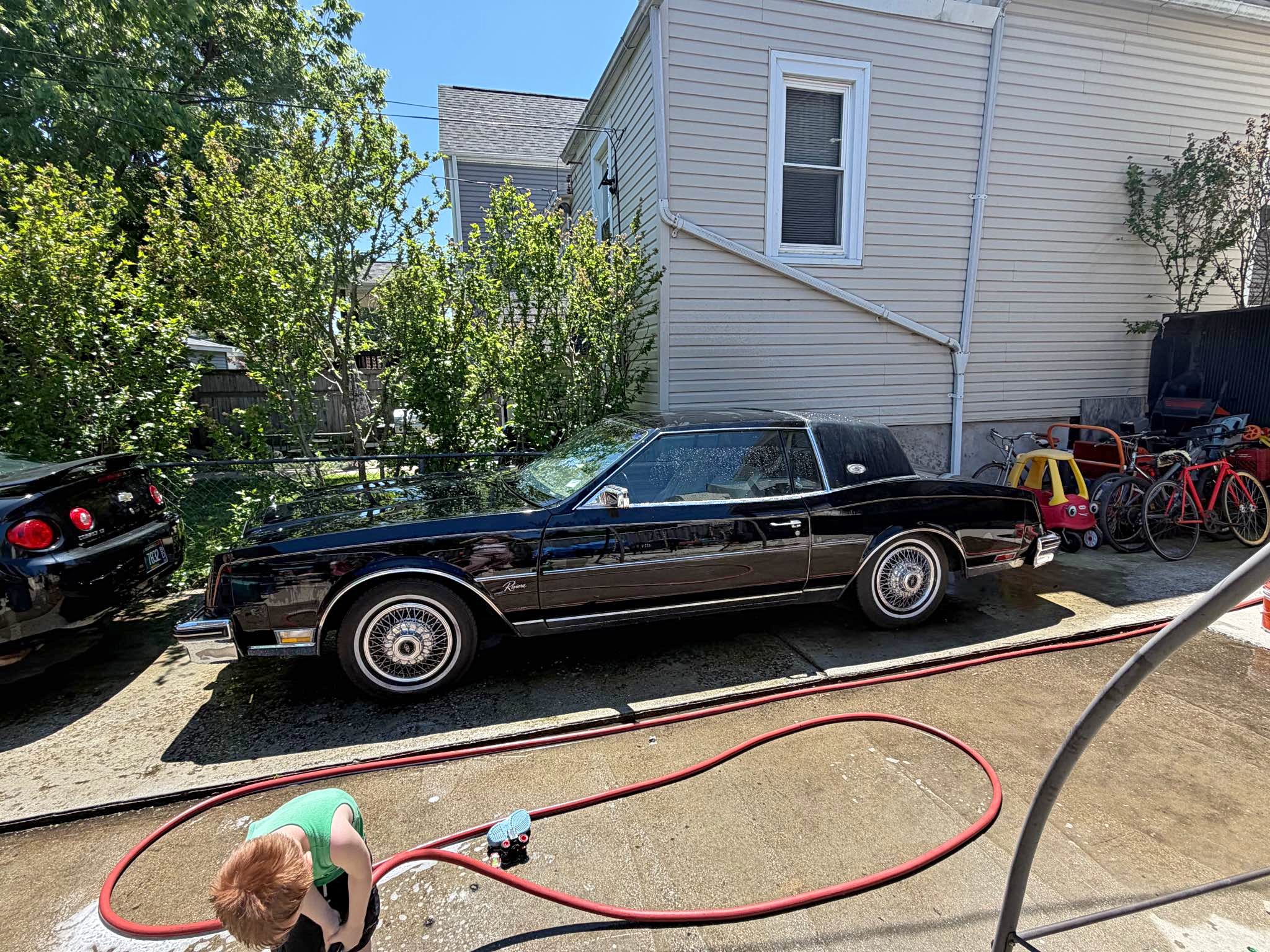 1984 Buick Riviera - Coupe 2D