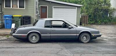 1992 Buick Riviera - Coupe 2D