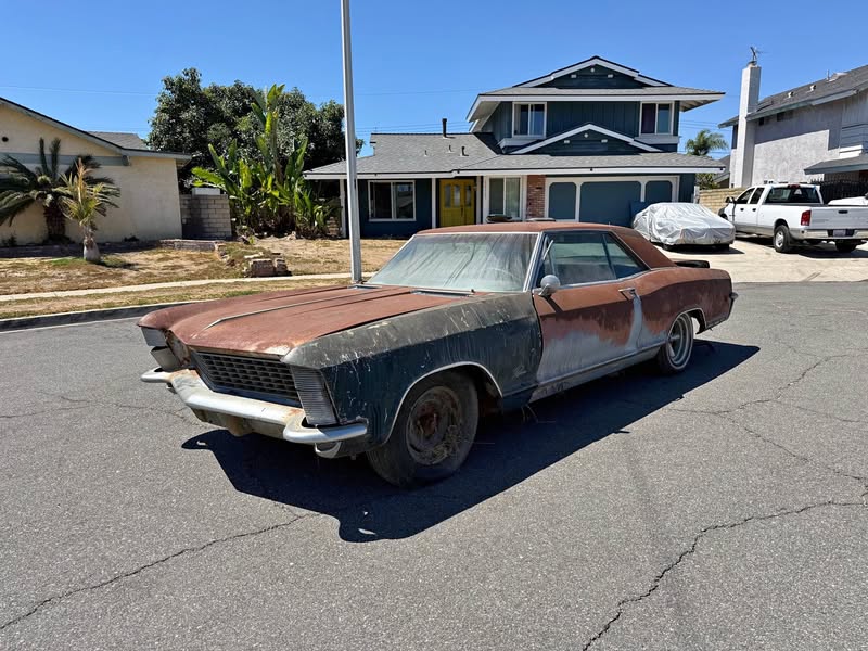 1965 Buick Riviera - Coupe 2D