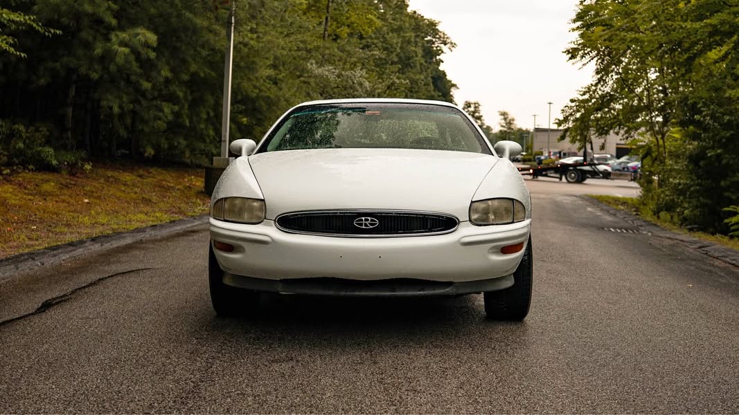 1997 Buick Riviera - Coupe 2D