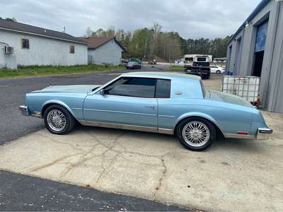 1985 Buick Riviera - Coupe 2D