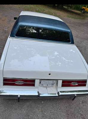 1985 Buick Riviera - Coupe 2D