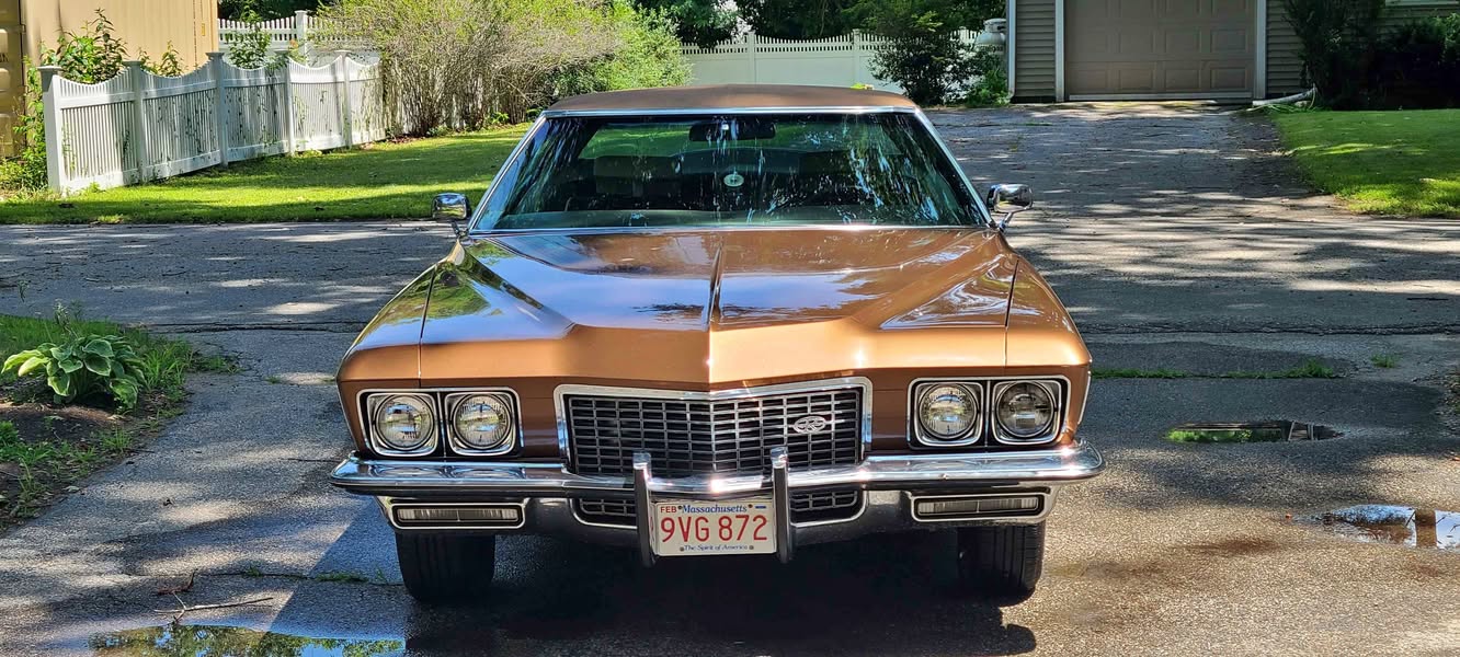 1972 Buick Riviera - Coupe 2D